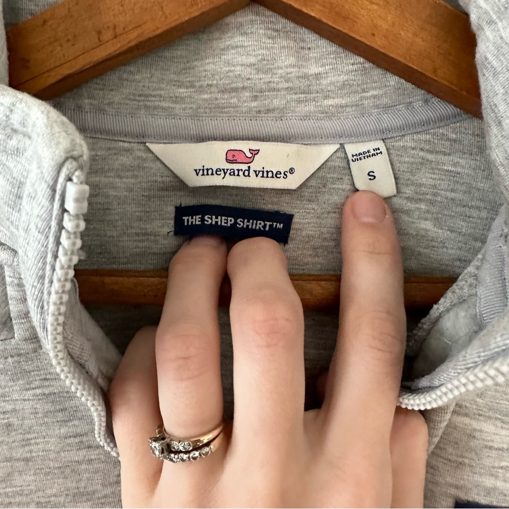 Vineyard Vines Light Gray Pullover - image 4